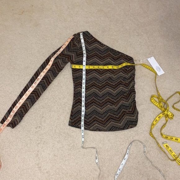 bishop+young GNO One Shoulder Top - Picture 5 of 5